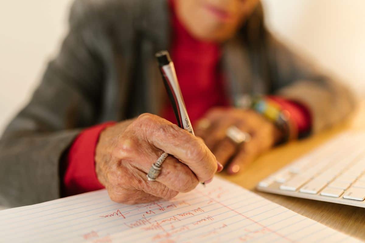 Testamento ológrafo: qué es, requisitos y cómo se legaliza